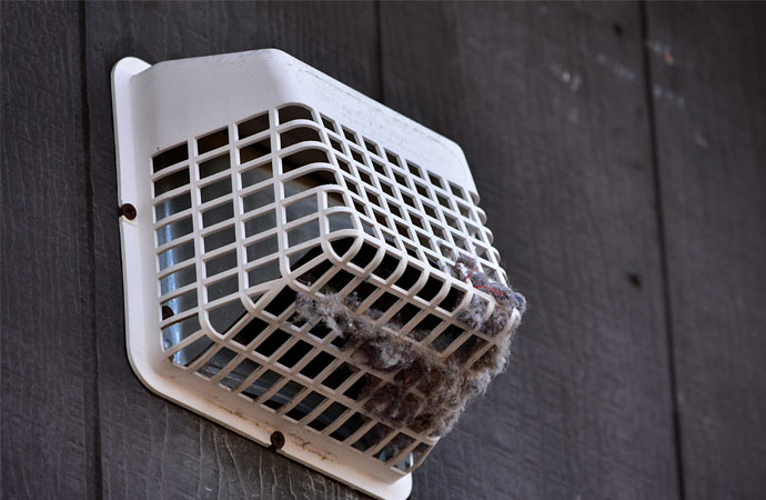 dryer vent with debris